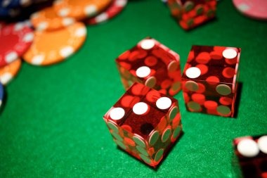 rokokbet 2024 live-dealer studio with multiple cameras showing blackjack table and dealer